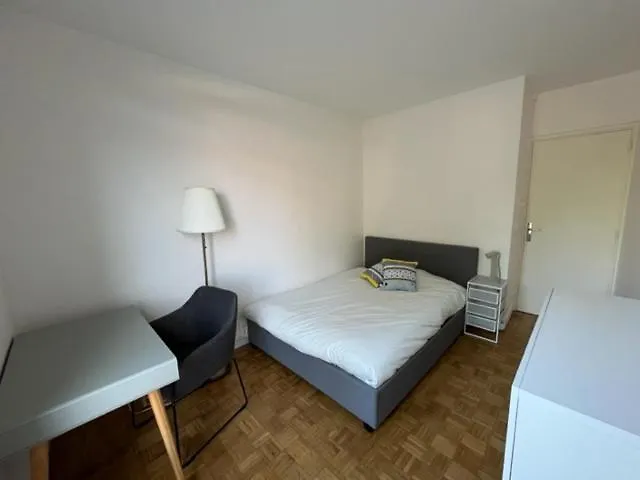 טולוז Chambre Lumineuse 0*,